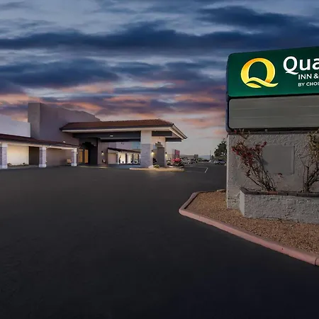 Quality Inn & Suites Lake Havasu City
