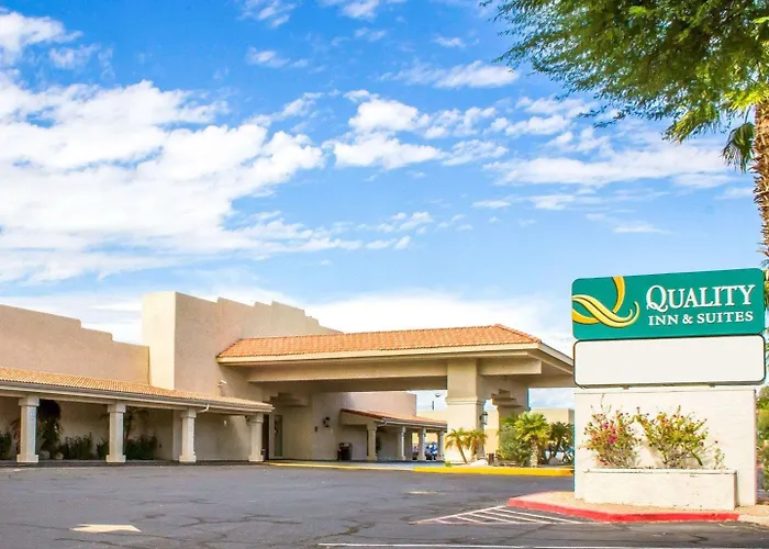 Hotel Quality & Havasu 3*