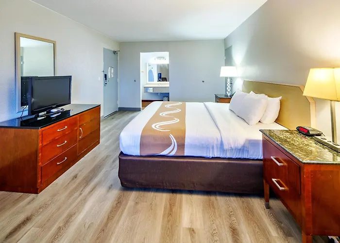 Hotel Quality & Havasu Lake Havasu City