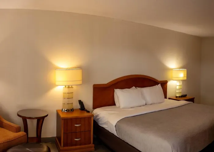 Hotel Quality & Havasu 3*