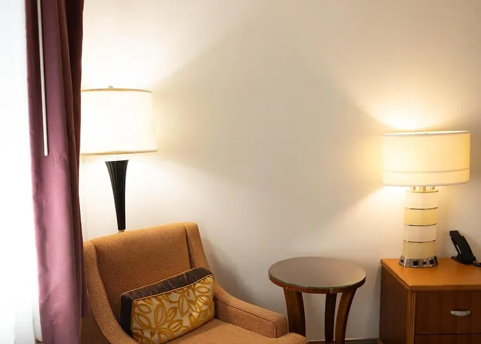 Hotel Quality & Havasu 3*