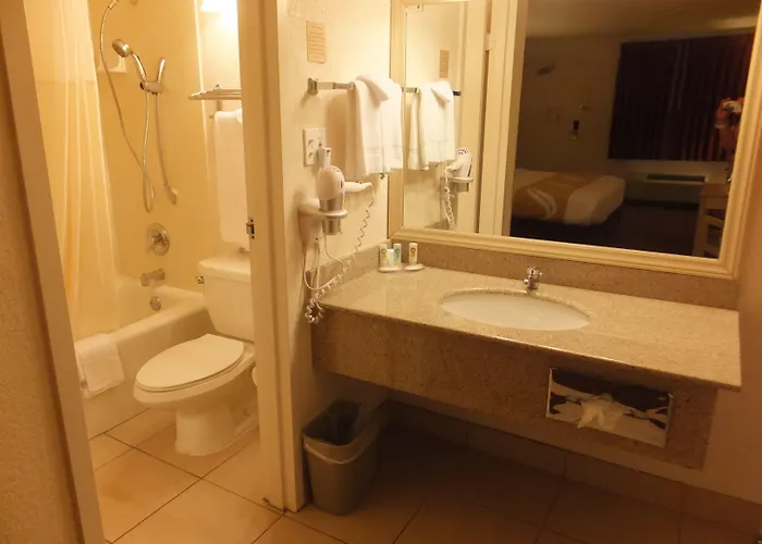 Quality & Havasu Hotel 3*
